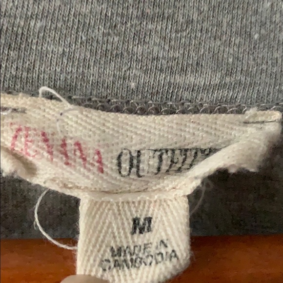 Dry goods light grey v neck tee - Picture 2 of 4